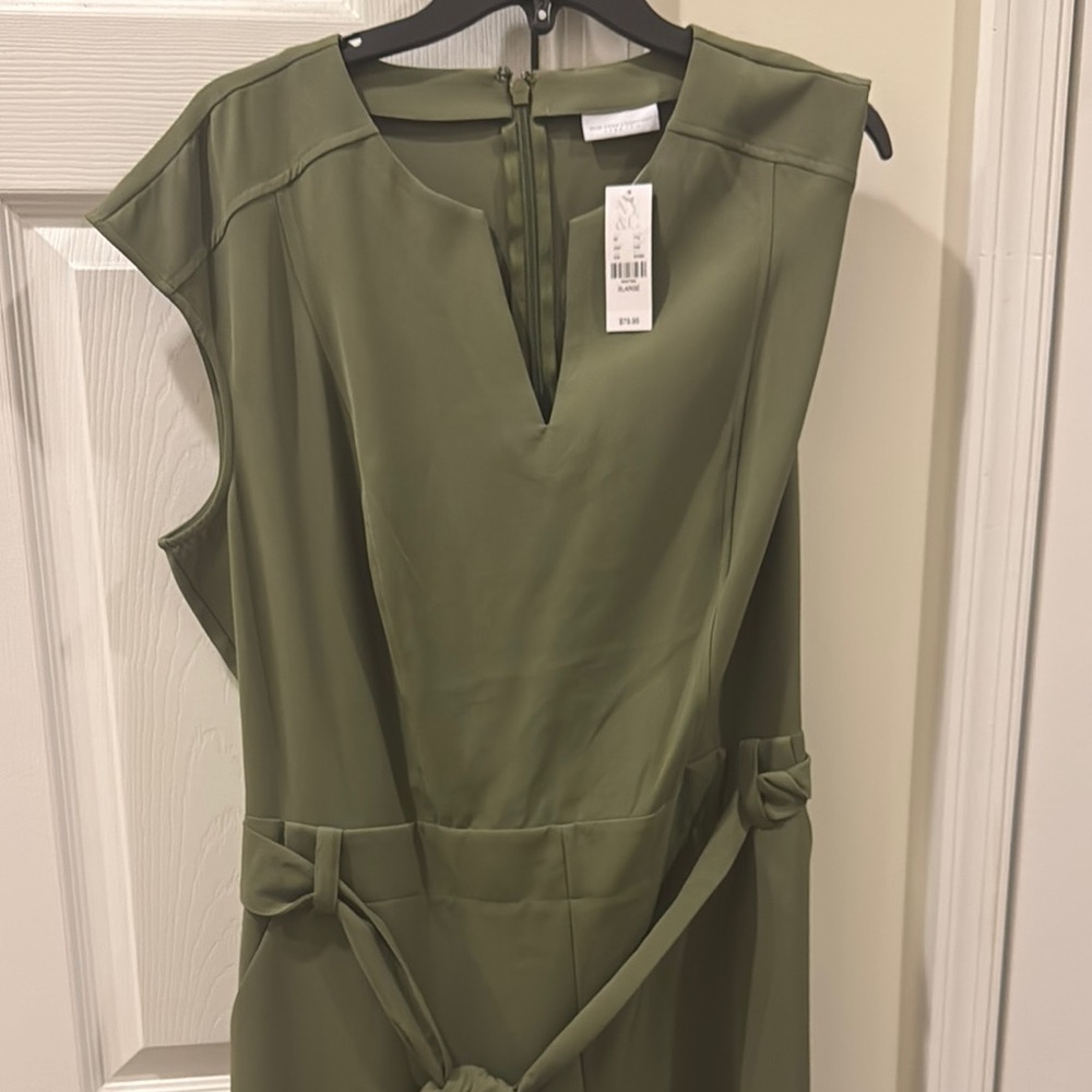 New York & Company Green Sheath Dress V-Neck Cap Sleeve